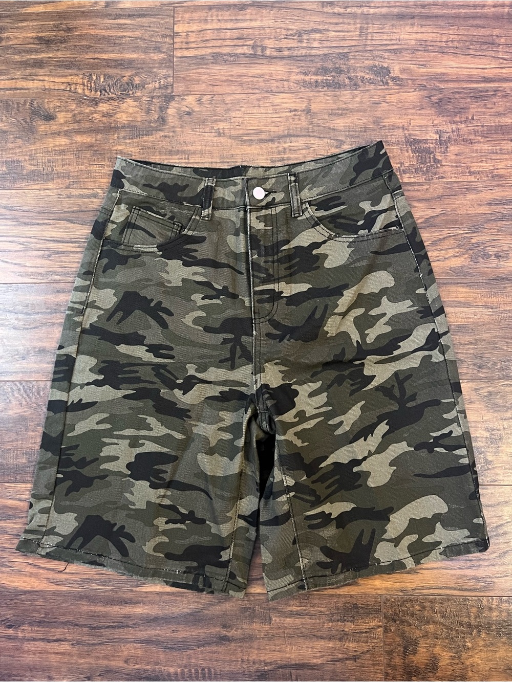 Women's Camo Utility Shorts - Olive Green